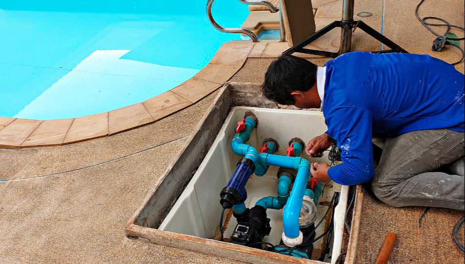 Manutenzione di una piscina privata a Sharm El Sheikh